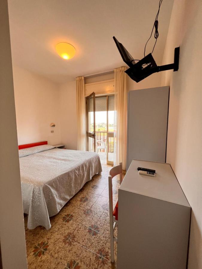 Hotel Calypso Bellaria-Igea Marina Exterior photo