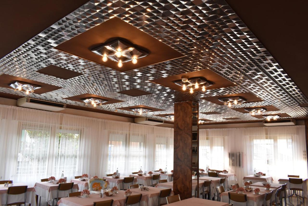 Hotel Calypso Bellaria-Igea Marina Exterior photo